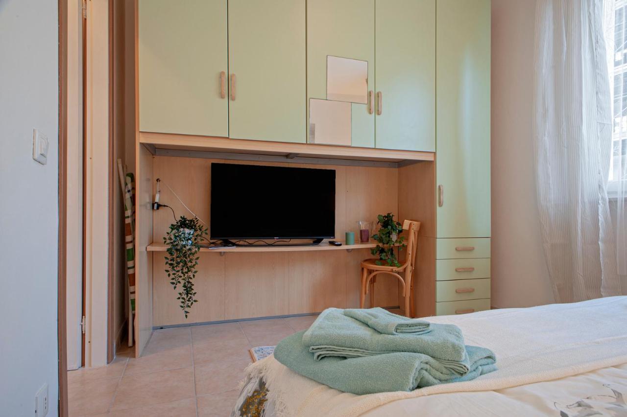 L'Angolo Di Grace Apartment Livorno Ngoại thất bức ảnh