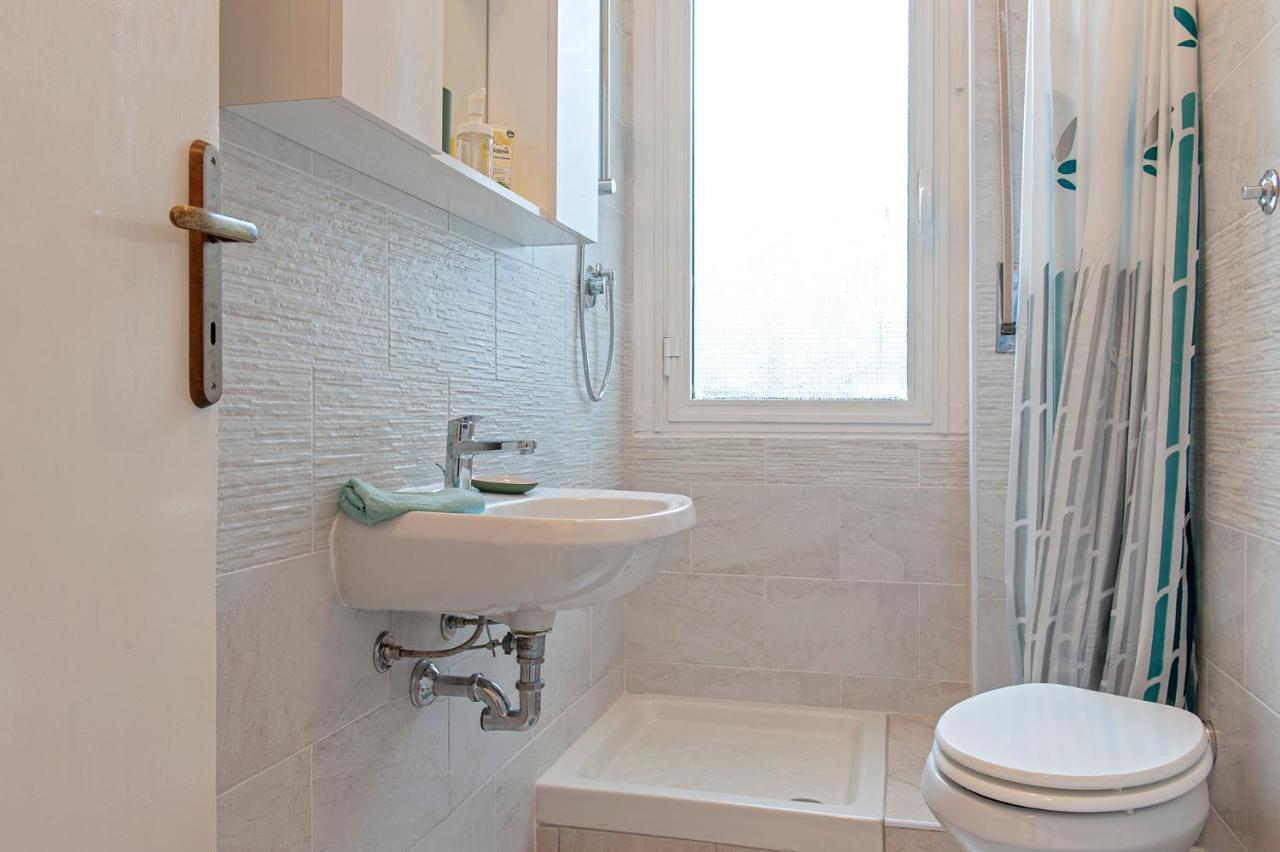 L'Angolo Di Grace Apartment Livorno Ngoại thất bức ảnh