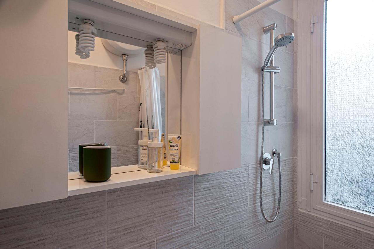 L'Angolo Di Grace Apartment Livorno Ngoại thất bức ảnh